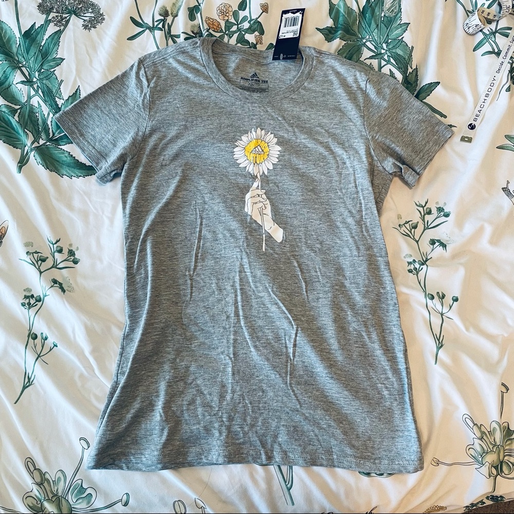 Adidas NWT Heather Gray Tee